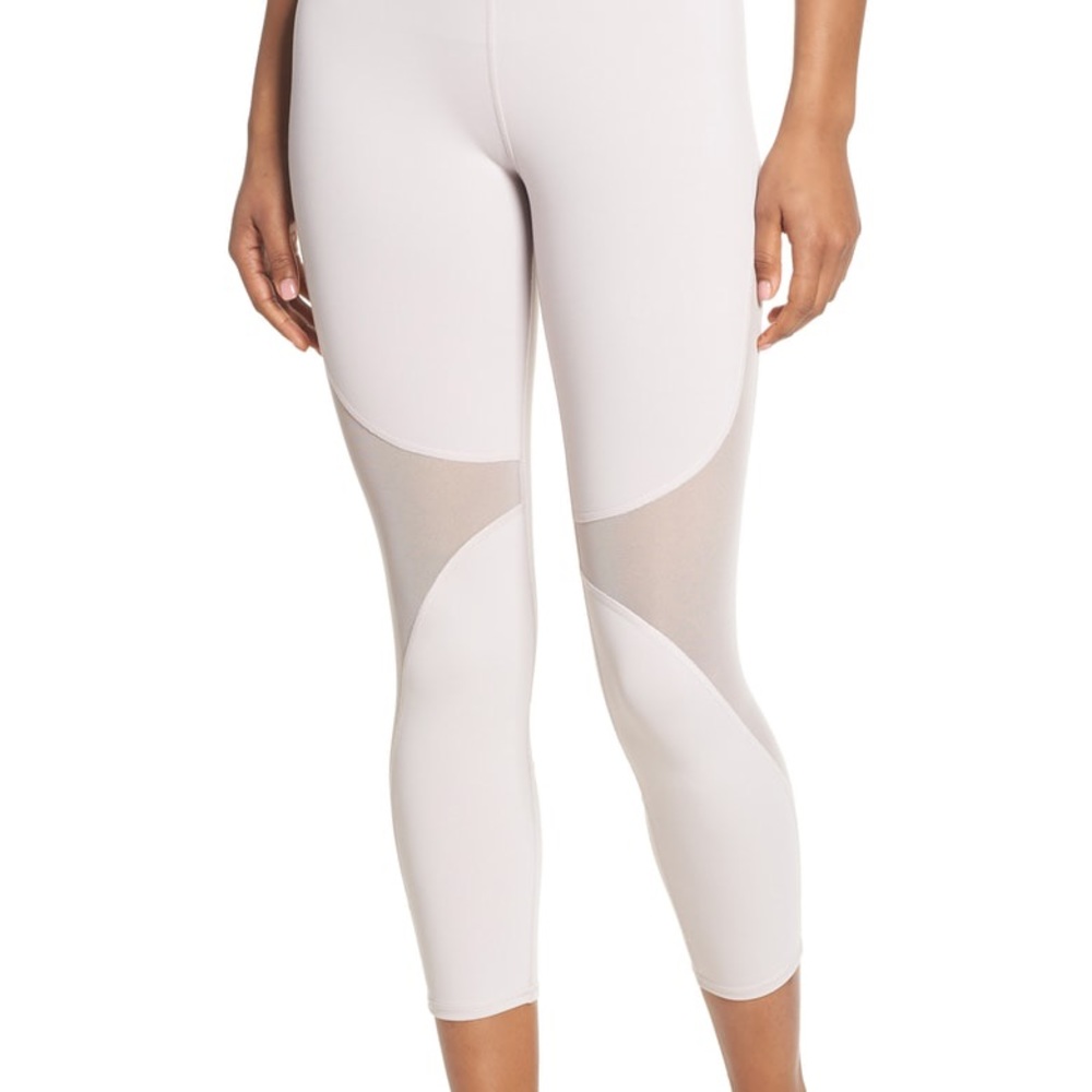 ALO YOGA
Coast Capris In Lavender Cloud
